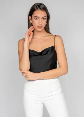 Top noir en satin col bénitier